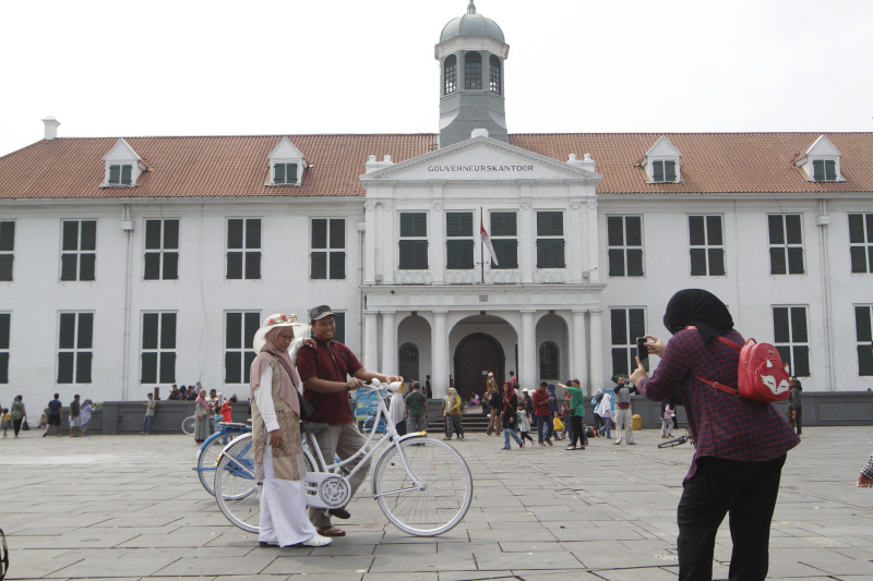 Kota Tua Dipadati Wisatawan Libur Nataru