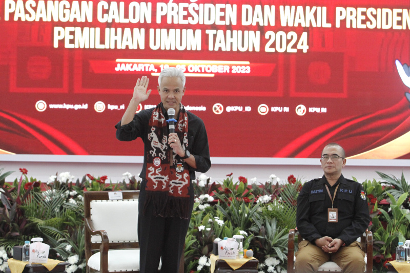 Pasangan Ganjar Mahfud Md Resmi Daftar Capres Cawapres Di Kpu