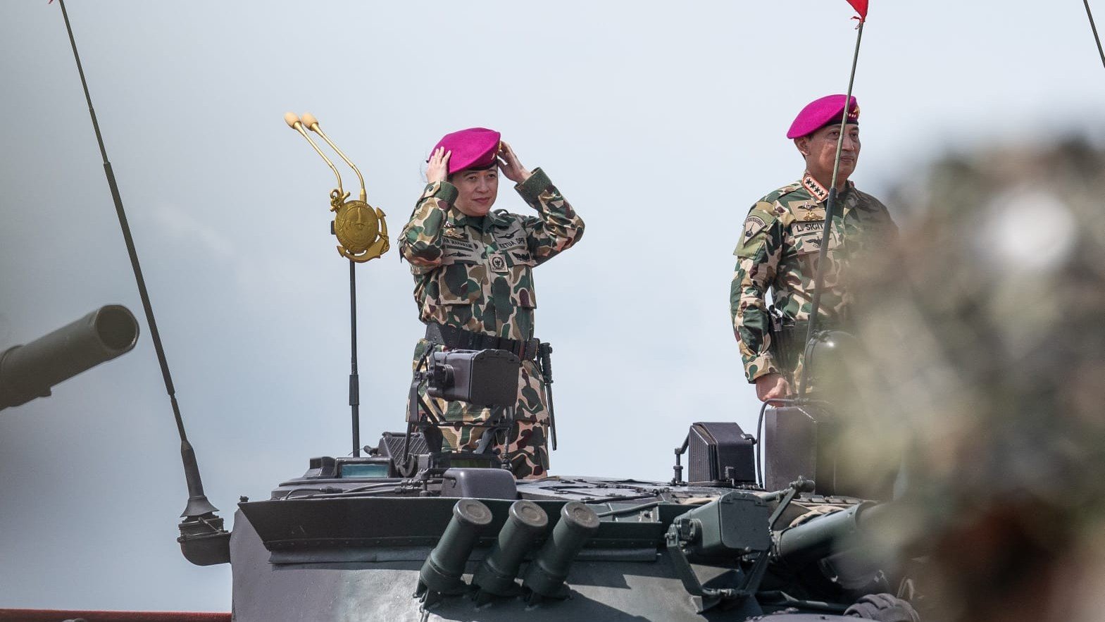 Ketua DPR RI Puan Maharani saat mengikuti simulasi perang bersama Marinir/ Dok. DPR