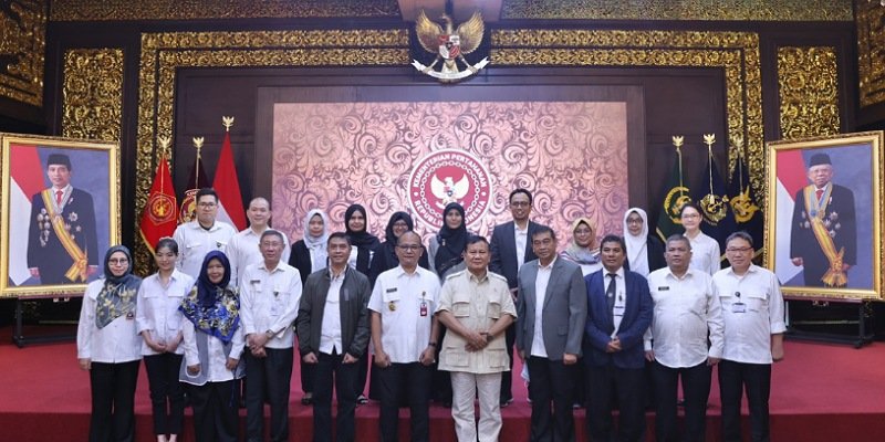 Prabowo bersama jajaran UNHAN/Tim Media