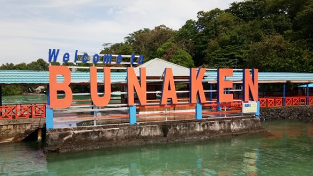 Kawasan wisata Bunaken/ Indonesiatraveler