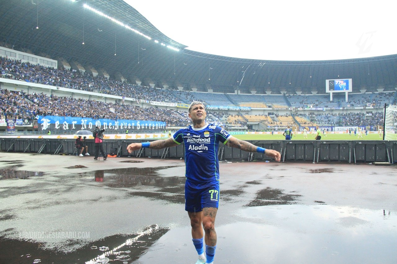 Pemain Persib Ciro Alves (Liga Indonesia Baru)