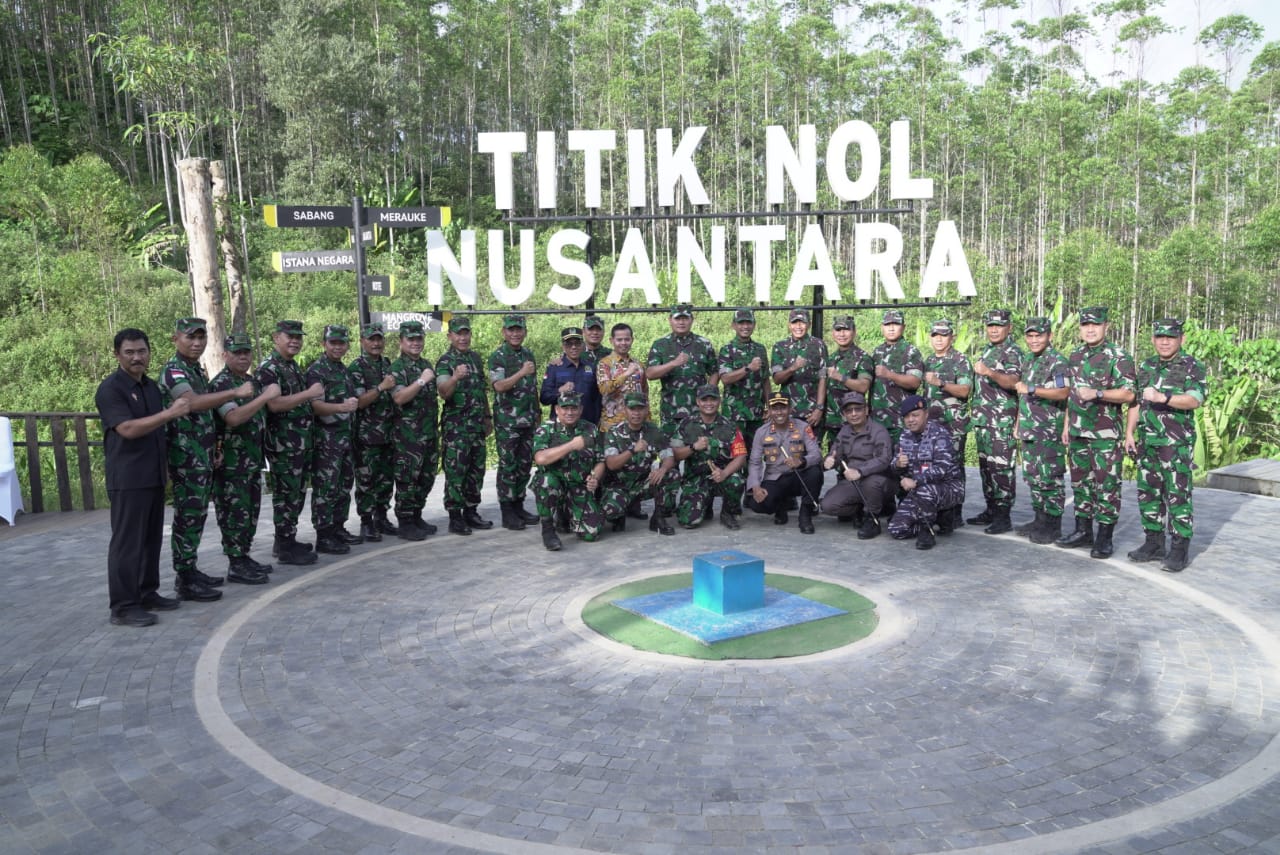 Kunjungan Panglima TNI di Titik Nol Nusantara/Puspen TNI