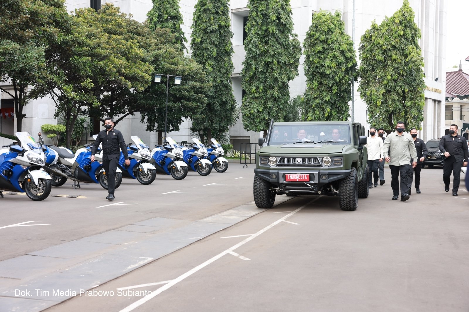 Prabowo dan Jokowi bersama menjajal kehebatan Maung/Tim Media