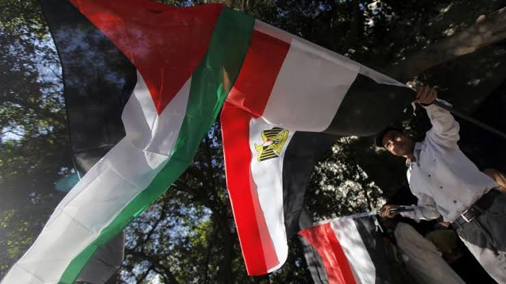 Bendera Mesir dan Palestina/ Reuters
