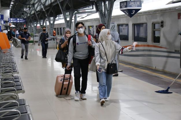 penumpang kereta (SinPo.id/Humas KAI DAOP 1 )Jakarta