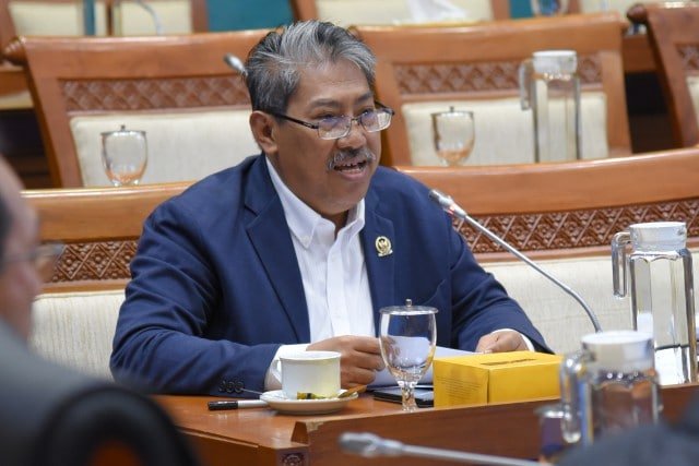 Anggota Komisi VII DPR RI, Mulyanto (Parlementaria)