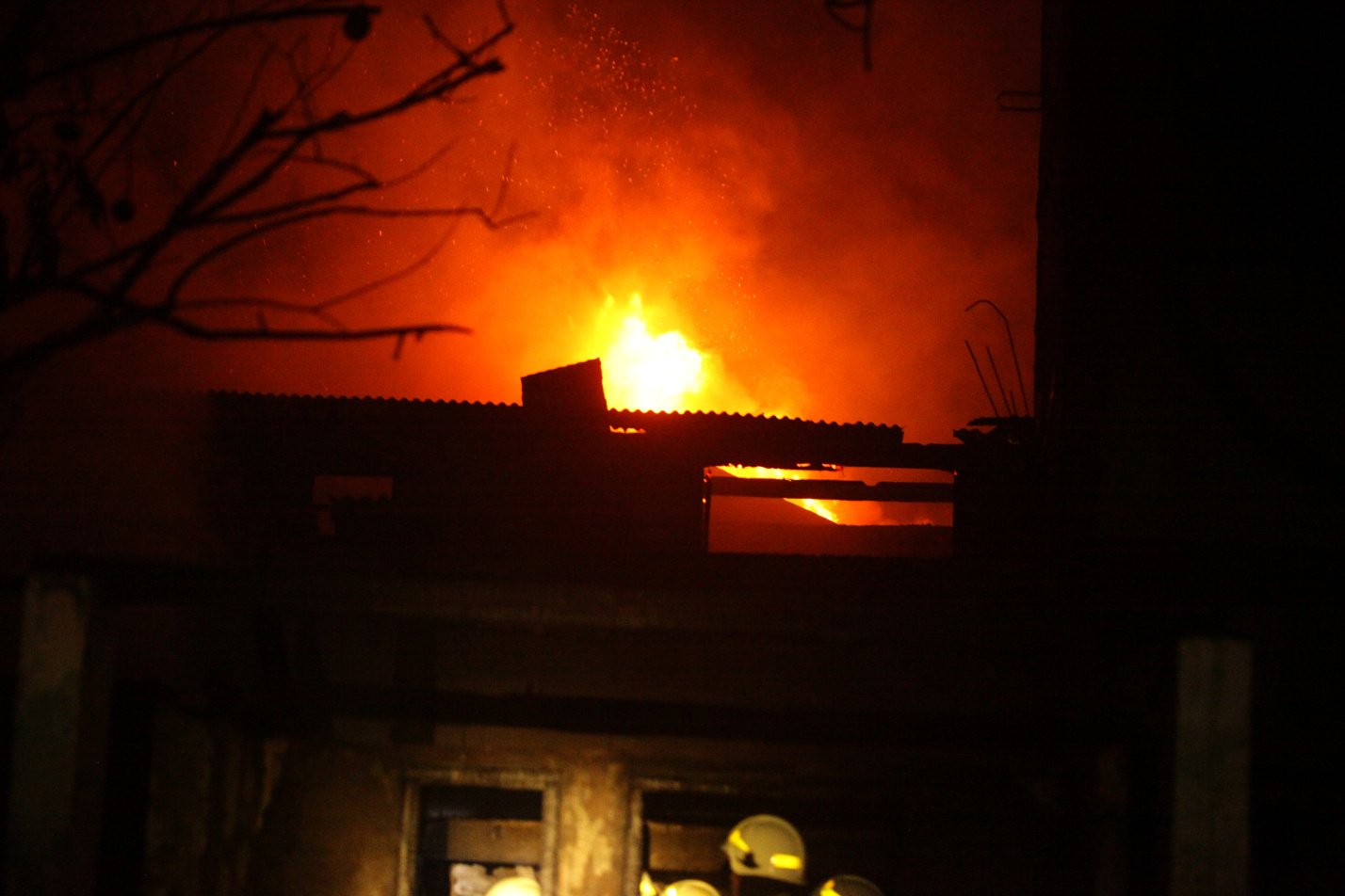 Kebakaran Depo Pertamina Plumpang pada Jumat, 3 Maret 2023 malam/Ashar/SinPo.id