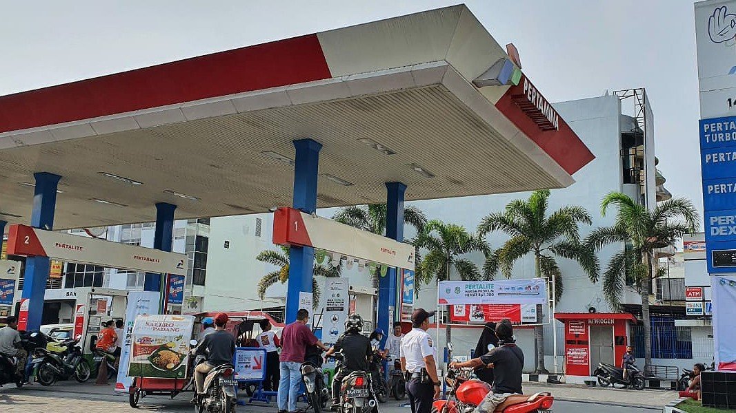 Pertamina Pastikan Pasokan Bbm Di Dki Aman Pasca Ledakan Depo Pertamina Plumpang 0226