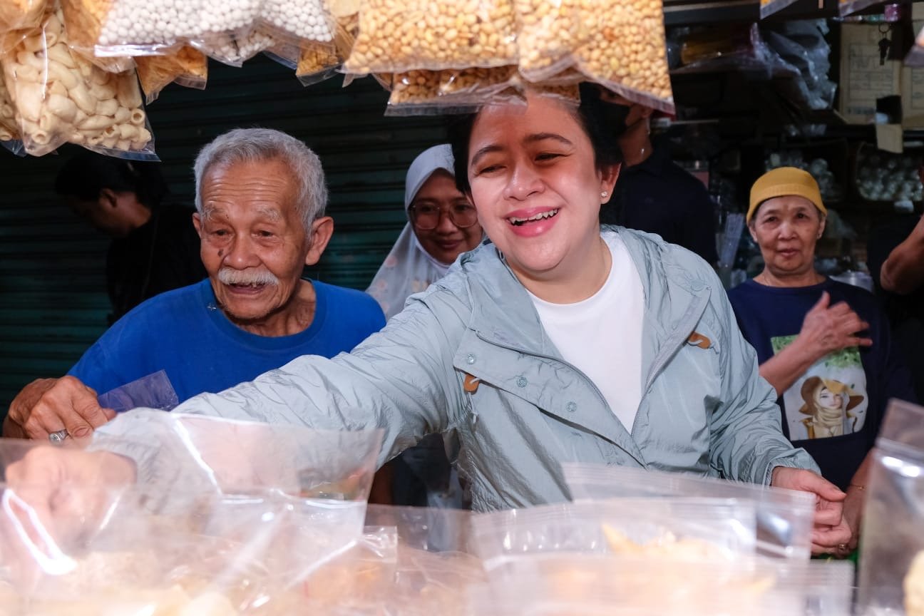 Ketua DPR RI Puan Maharani saat meninjau Pasar Cihapit di Bandung, Jawa Barat pada Senin, 6 Maret 2023/Dok. Ketua DPR RI