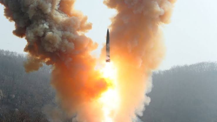 Latihan Rudal Korea Utara/SinPo.id/Skynews