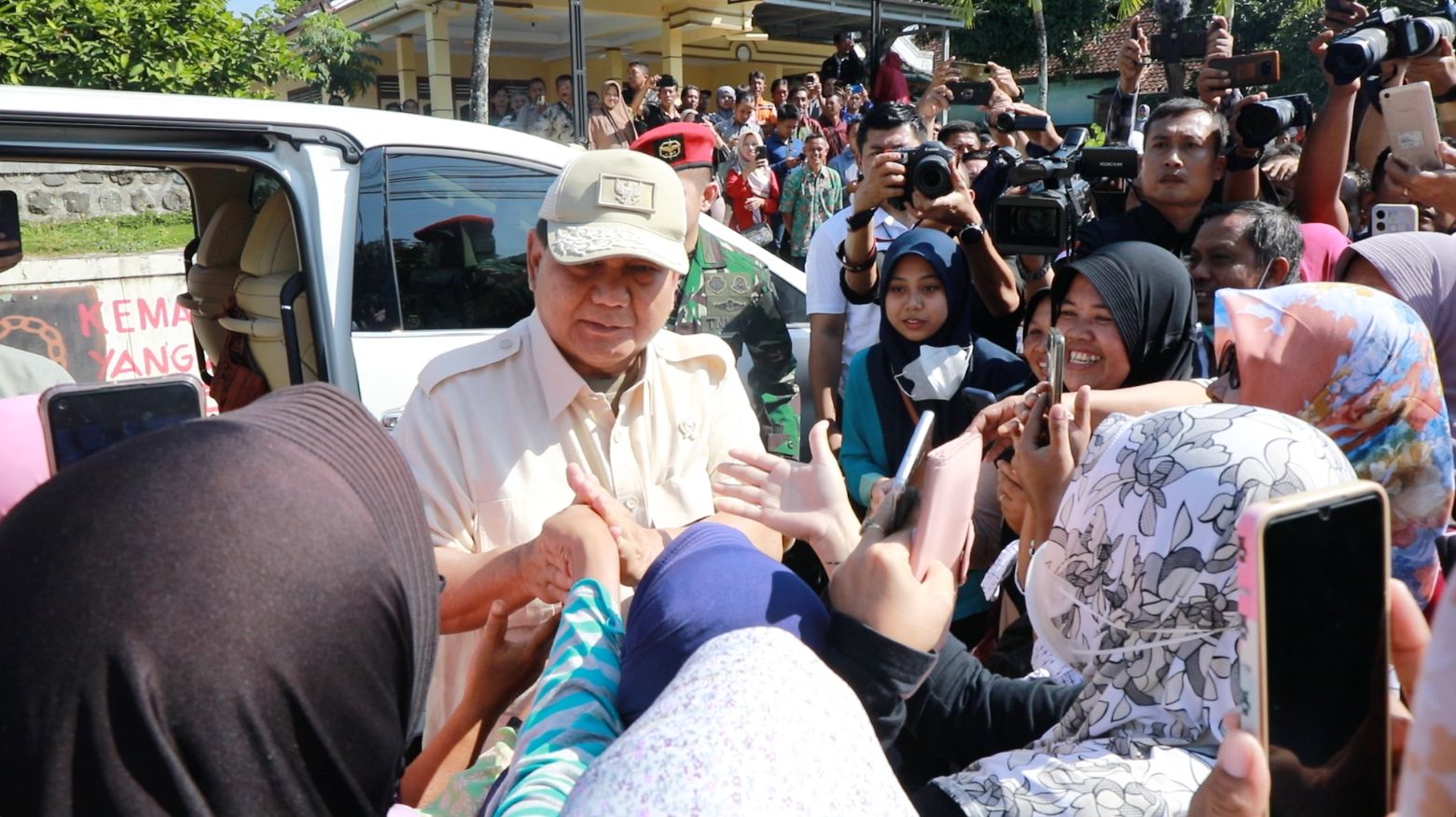 Prabowo disambut meriah warga Pacitan (Sinpo.id/Tim Media)