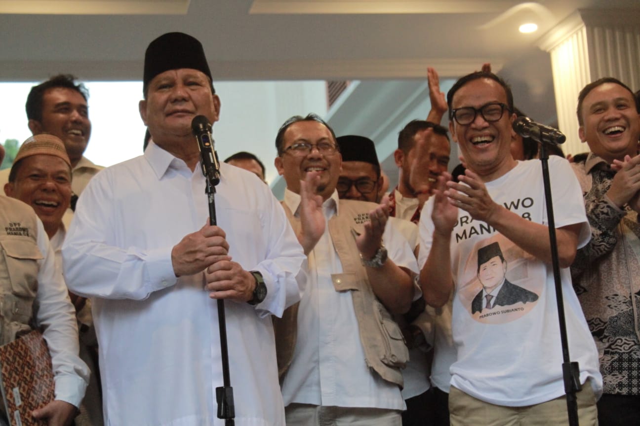Prabowo Subianto saat kedatangan Relawan Jokowi Mania/SinPo.id