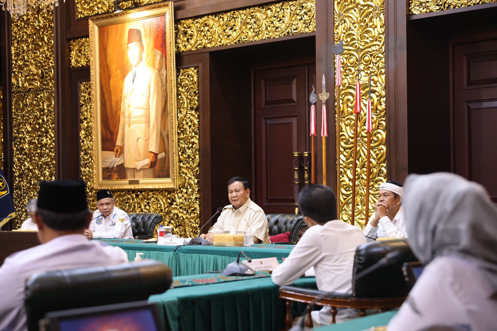 Menteri Pertahanan Prabowo Subianto menerima Apdesi