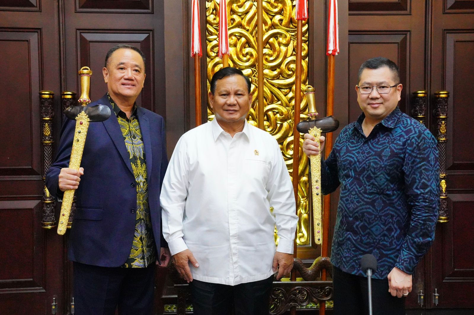 Prabowo bersama Hari Tanoe dan perwakilan PSMTI (Sinpo.id/Tim Media)