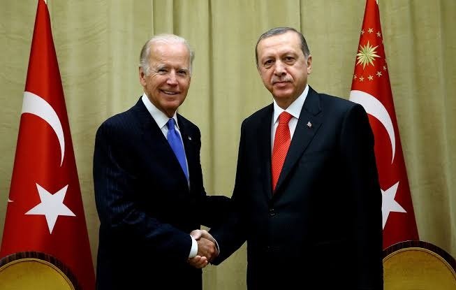 Presiden Amerika Serikat (AS) Joe Biden dan Presiden Turki Tayyip Erdogan . (SinPo.id/Anadolu Agency)