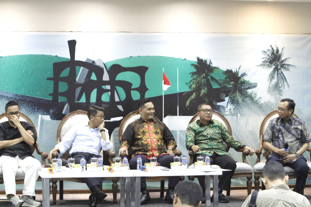 Koordinatoriat Wartawan Parlemen gelar diskusi membahas bagaimana terciptanya Pemilu yang damai dan aman (Ashar/SinPo.id)