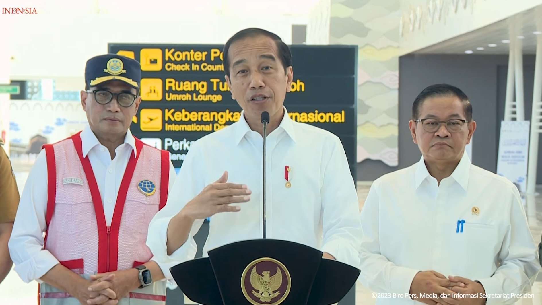 Presiden Joko Widodo saat meninjau Bandara Kertajati (SinPo.id/ Setpres)