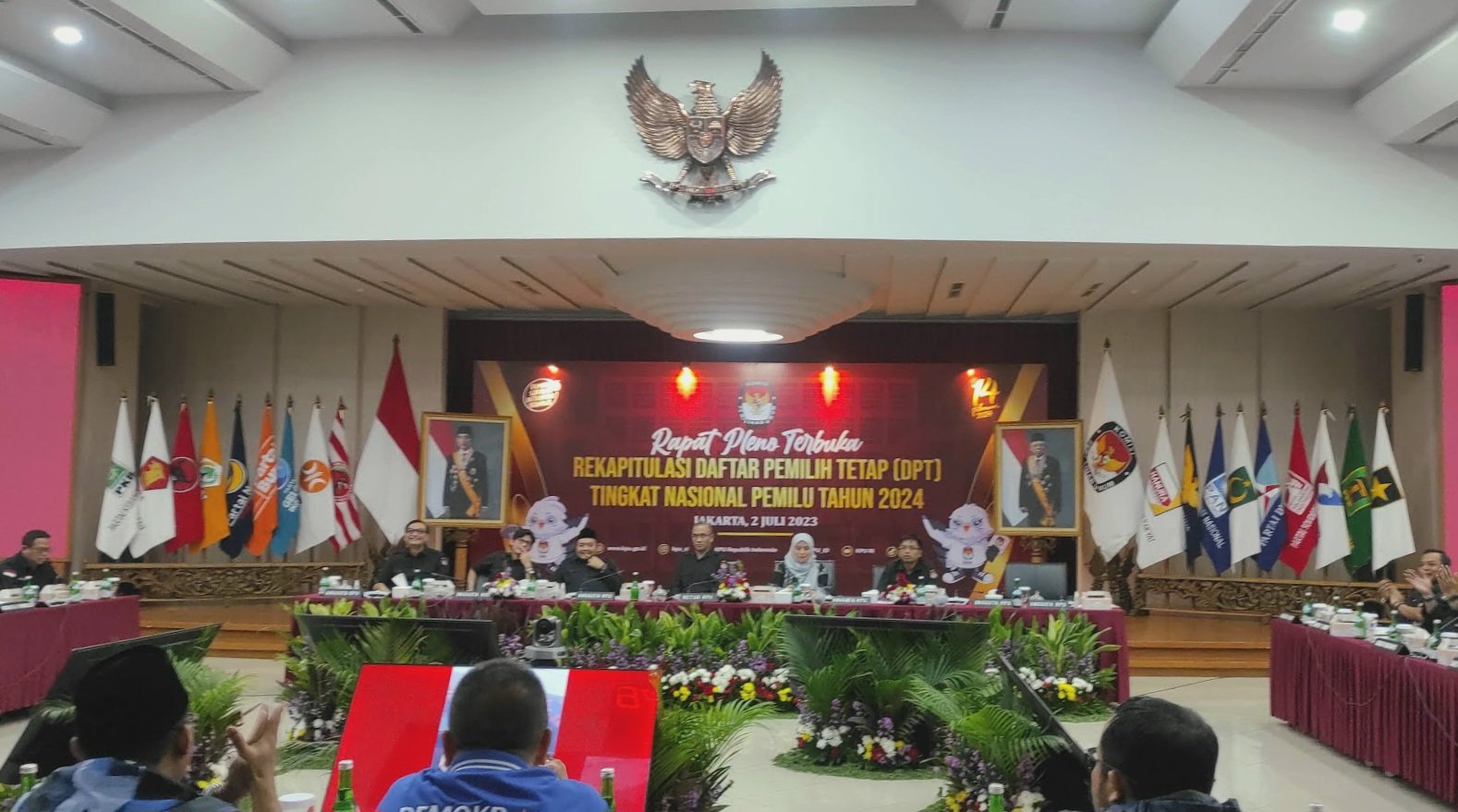 Rapat pleno KPU (SinPo.id/ Khaerul Anam)