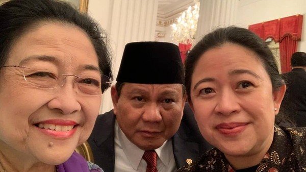 Momen saat Megawati, Prabowo dan Puan Maharani swafoto (SinPo.id/Istimewa)