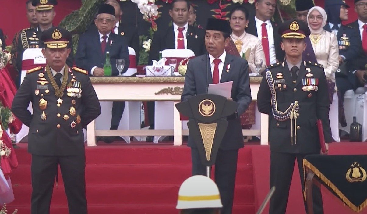 Ilustrasi. Presiden Jokowi menyampaikan ucapan selamat memperingati Hari Ulang Tahun (HUT) ke-77 Bhayangkara kepada keluarga besar Polri. (SinPo.id/BPMI Setpres)