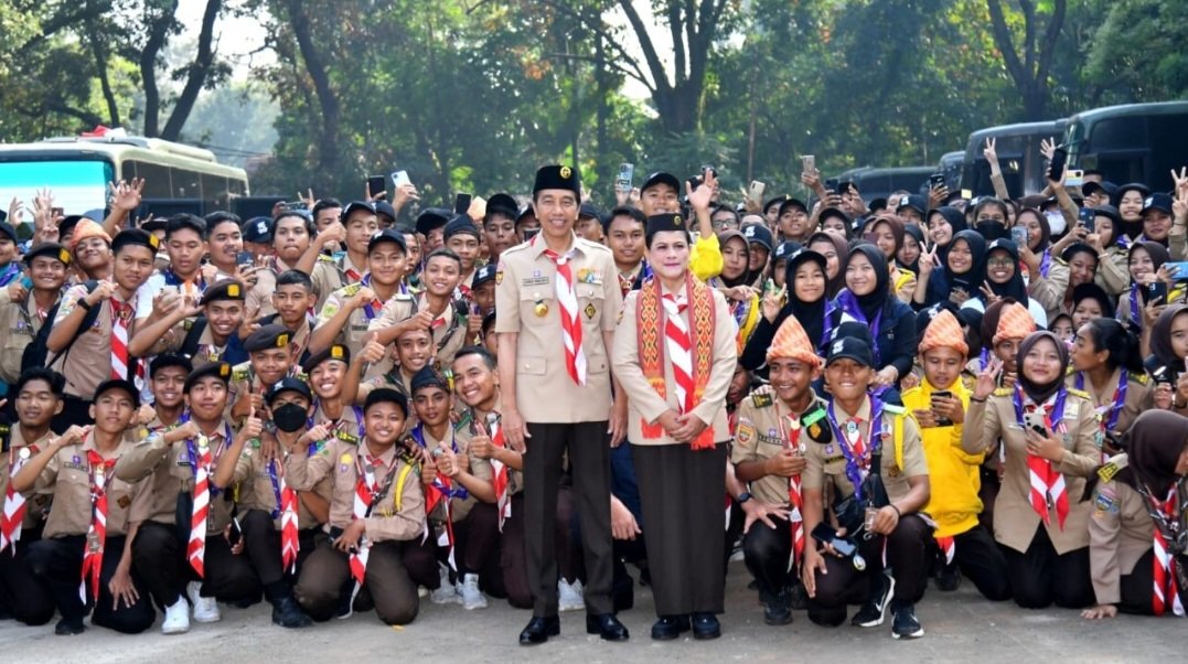 Presiden Jokowi dan Iriana tinjau Raimuna Nasional XII di Cibubur (SinPo.id/ Setkab)