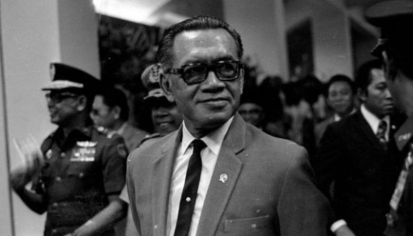 Sri Sultan Hamengku Buwono IX (SinPo.id/ Arsip Pemprov Yogyakarta)