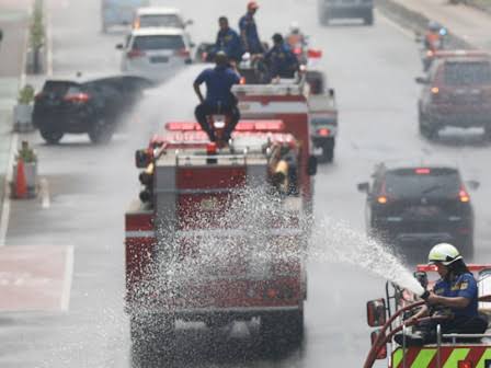 Penyiraman jalan protokol Jakarta (Sinpo.id/Berita Jakarta)