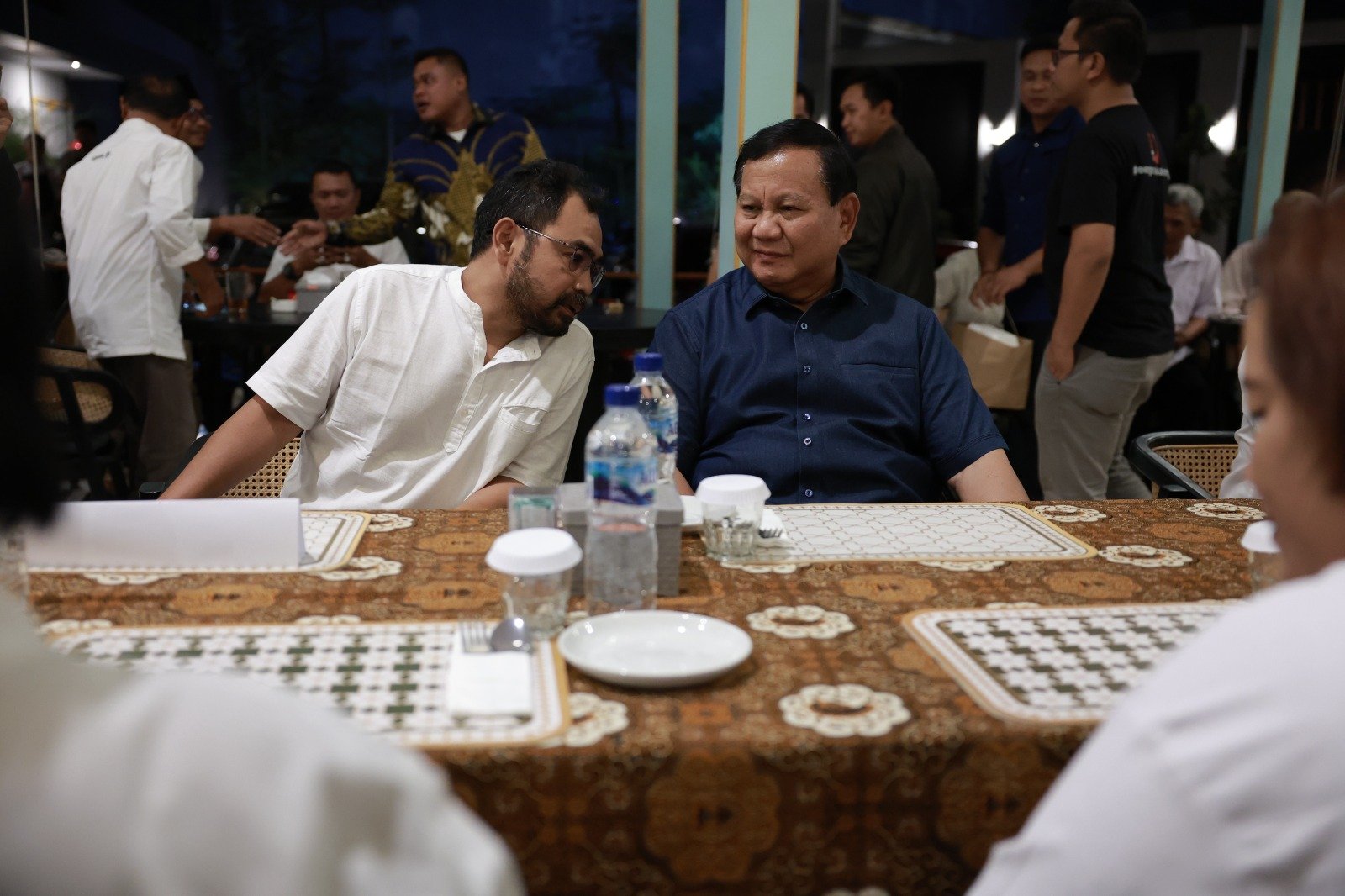 Ketua Umum Partai Gerindra Prabowo Subianto di Ono Solo Coffee