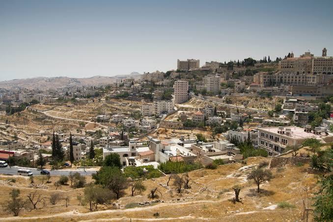 Foto Tepi Barat Palestina. Sumber: Lonely Planet