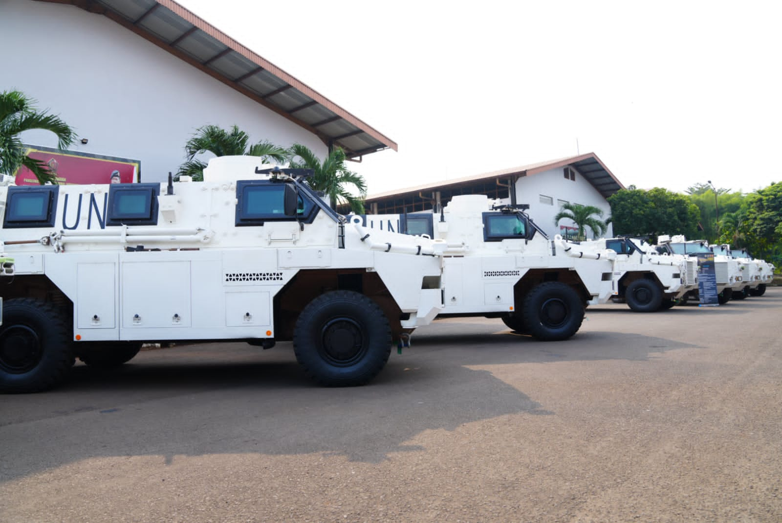 15 Kendaraan Taktis (Rantis) Bushmaster Protected Mobility Vehicle (BPMV)