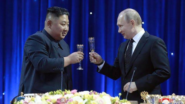 Presiden Korea Utara Kim Jong Un dan Presiden Rusia Vladimir Putin. (SinPo.id/KCNA)