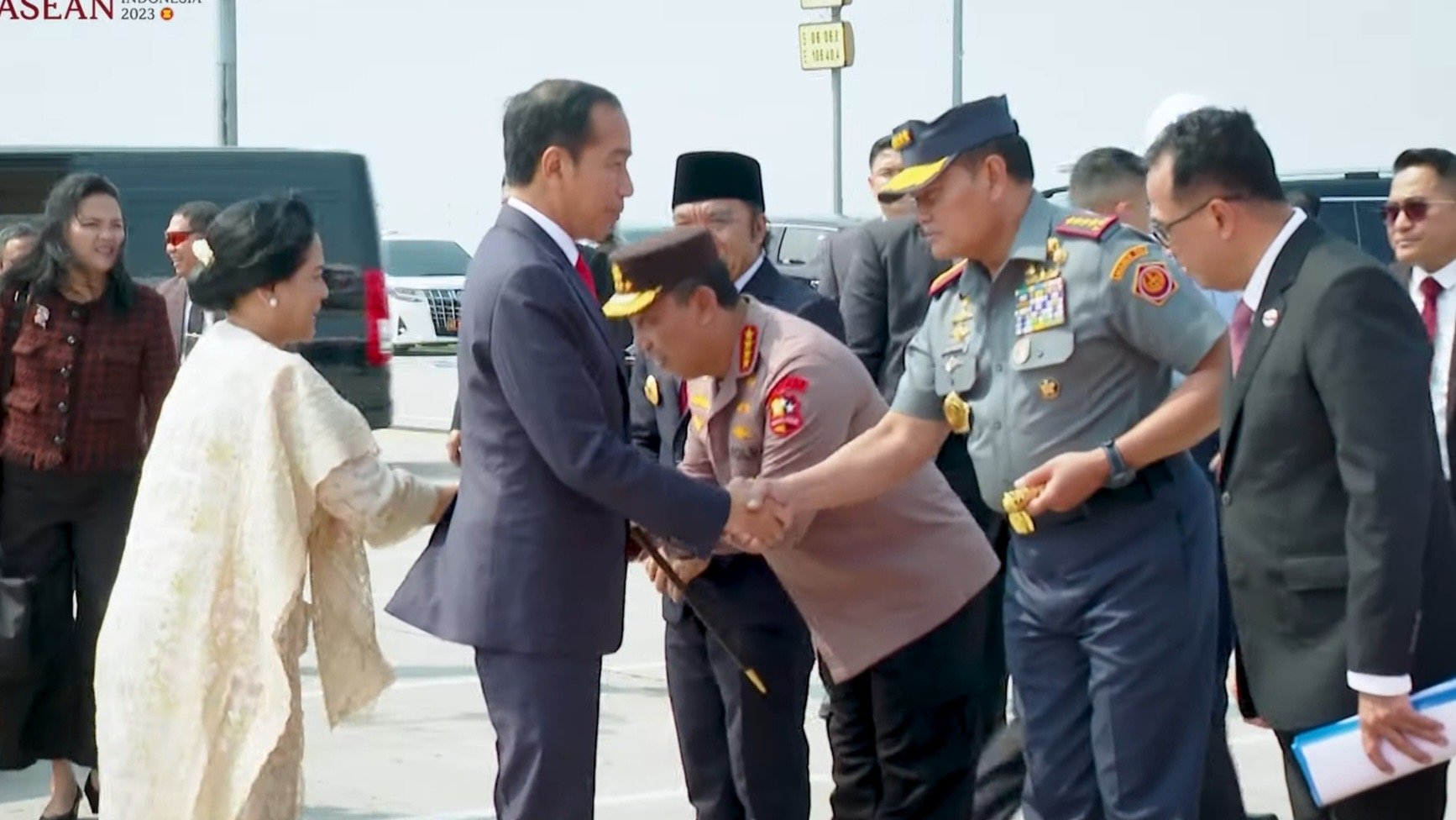 Presiden Jokowi Bertolak Ke New Delhi India, Hadiri KTT G20. (SinPo.id/Setkab)