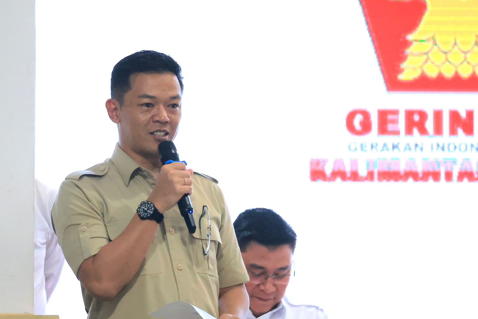 Politikus Partai Gerindra Sugiono telah dilantik menjadi Wakil Ketua Komisi I DPR RI. (SinPo.id/Tim Media)