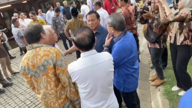 Prabowo Subianto bersama pimpinan KIM di Hambalang (SinPo.id/ Tangkapan layar)