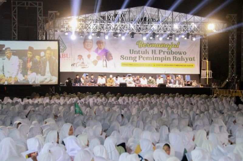 Acara 'Jawa Timur Bermunajat untuk H. Prabowo Pemimpin Berdaulat dan Petugas Rakyat' di Pondok Pesantren An Nur 2 Al Murtadlo, Malang. (SinPo.id/Panitia Jatim Bermunajat)