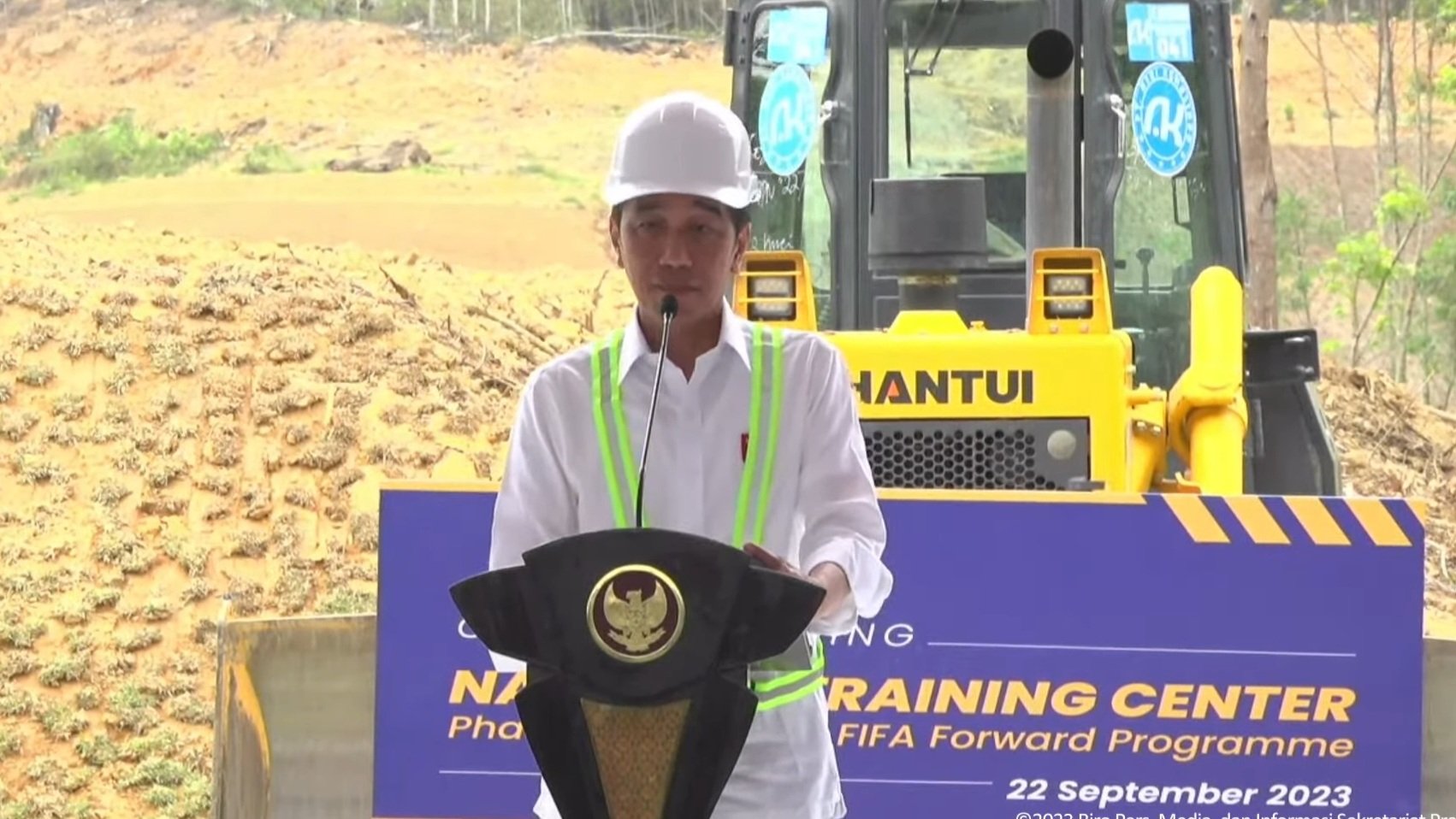 Presiden Jokowi ground breaking training center di IKN (SinPo.id/Setkab)