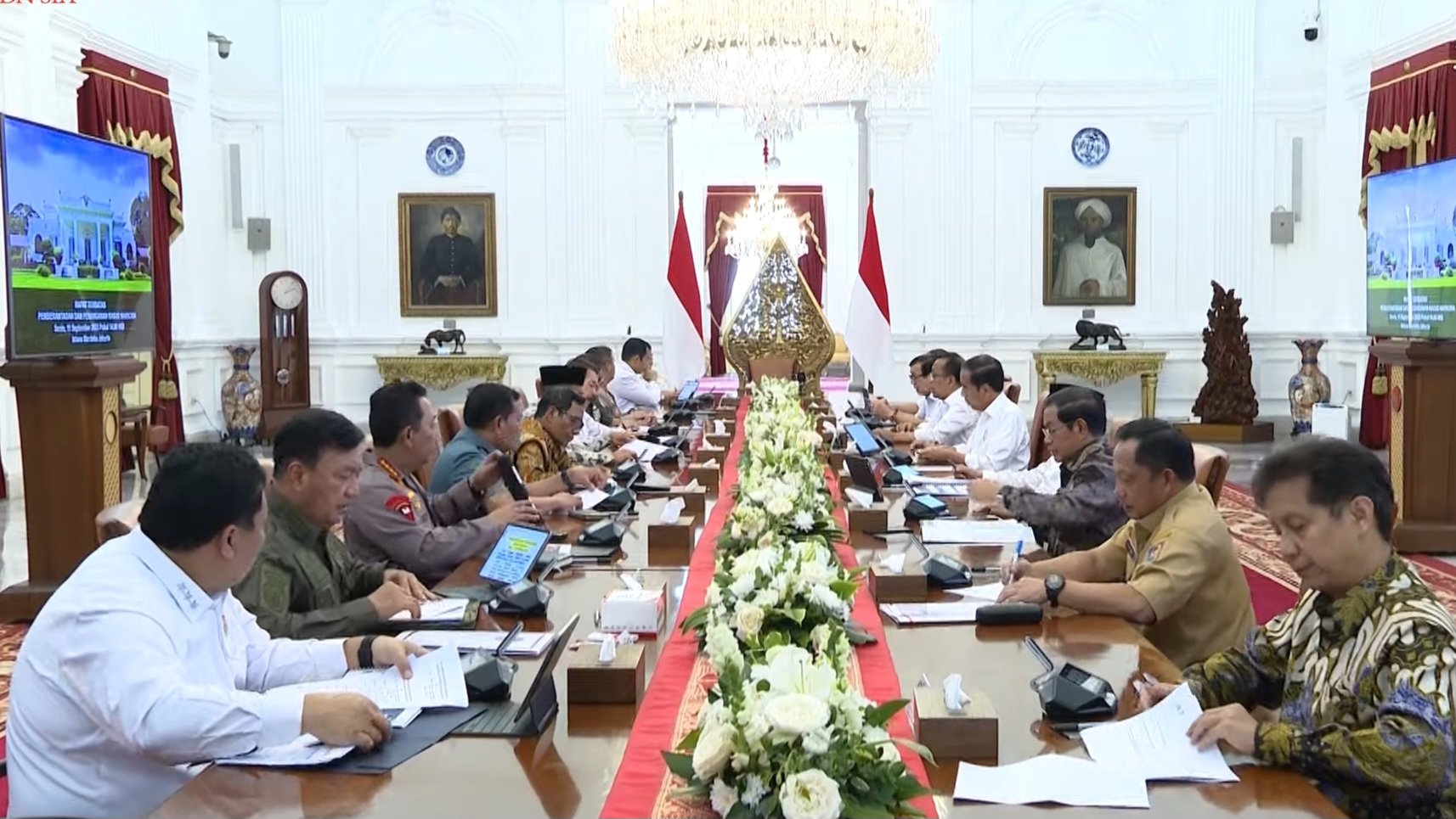 Presiden Jokowi saat memimpin ratas penanganan narkoba di Istana Negara (SinPo.id/ Setkab)