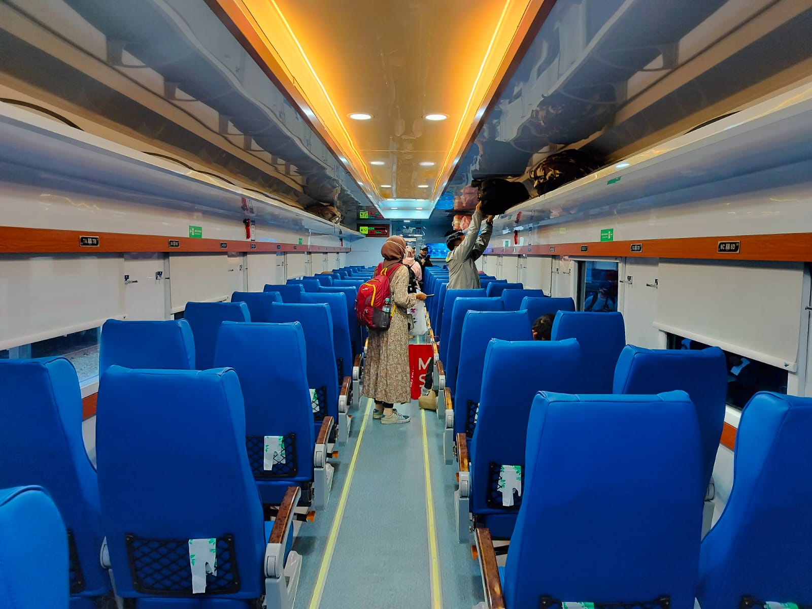 Suasana kabin kereta api (Sinpo.id/KAI)