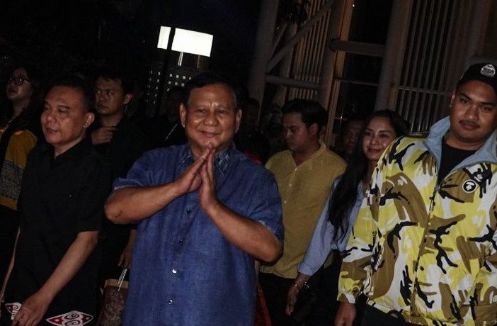 Menhan Prabowo Subianto menghadiri acara pemutaran perdana Film Indonesia dari Timur karya sutradara Ari Sihasale di XXI Epicentrum, Karet Kuningan, Jakarta. (SinPo.id/Antara)