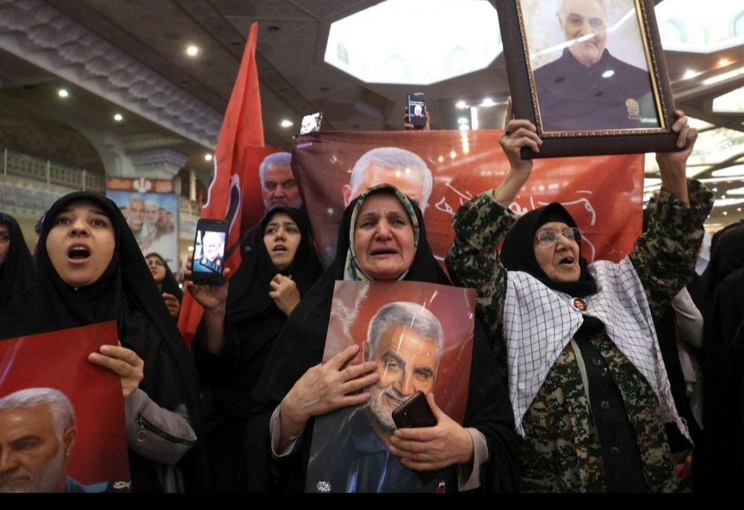 Peringatan wafatnya Qassem Soleimani (Sinpo.id/Reuters)