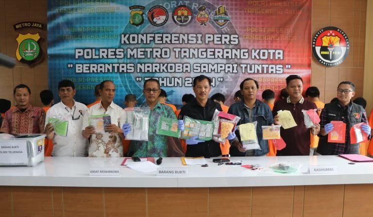 Konferensi pers peredaran obat terlarang oleh Polres Metro Tangerang (SinPo.id/ Humas Polri)