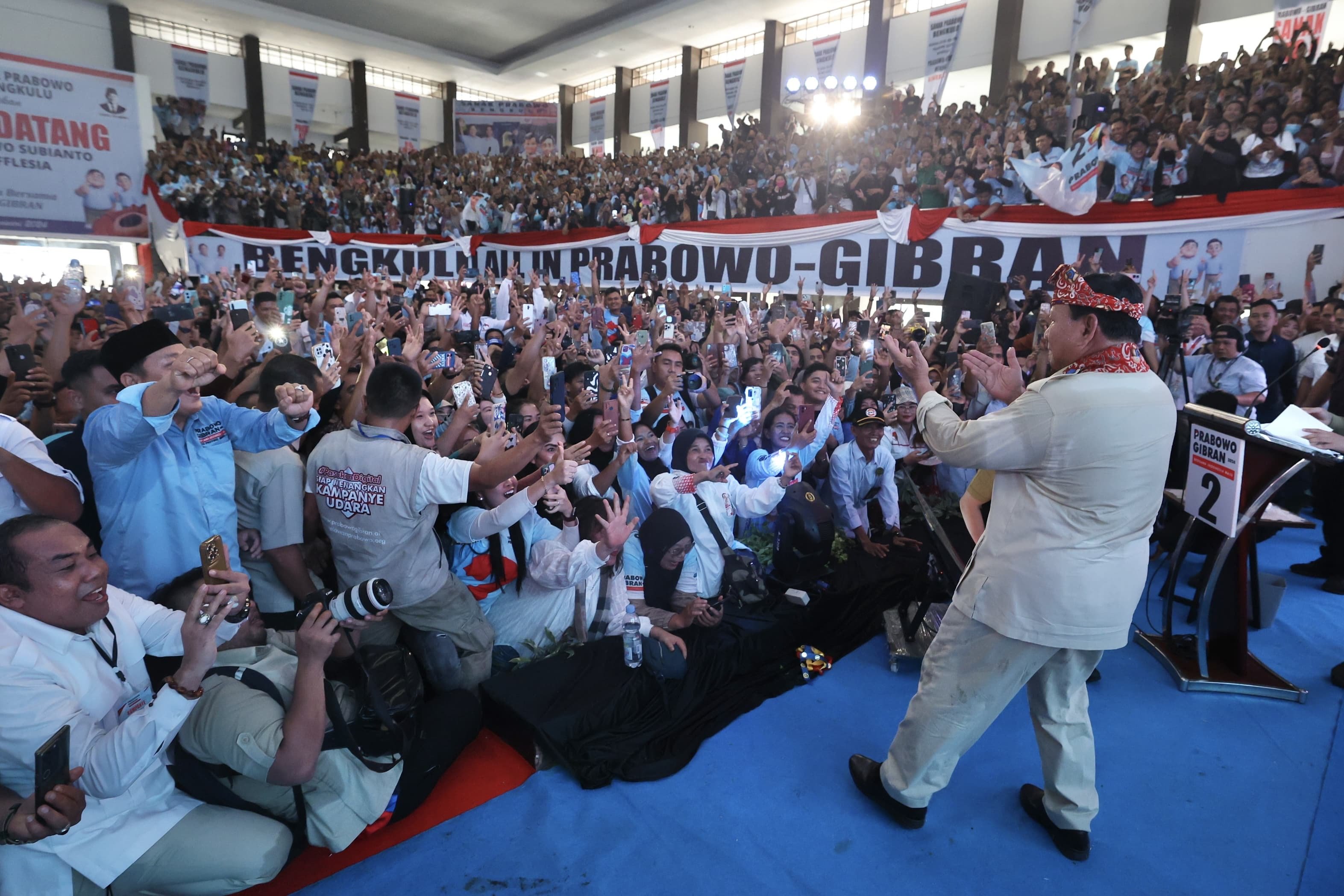 Prabowo di depan para pendukungnya (Sinpo.id/tim media)
