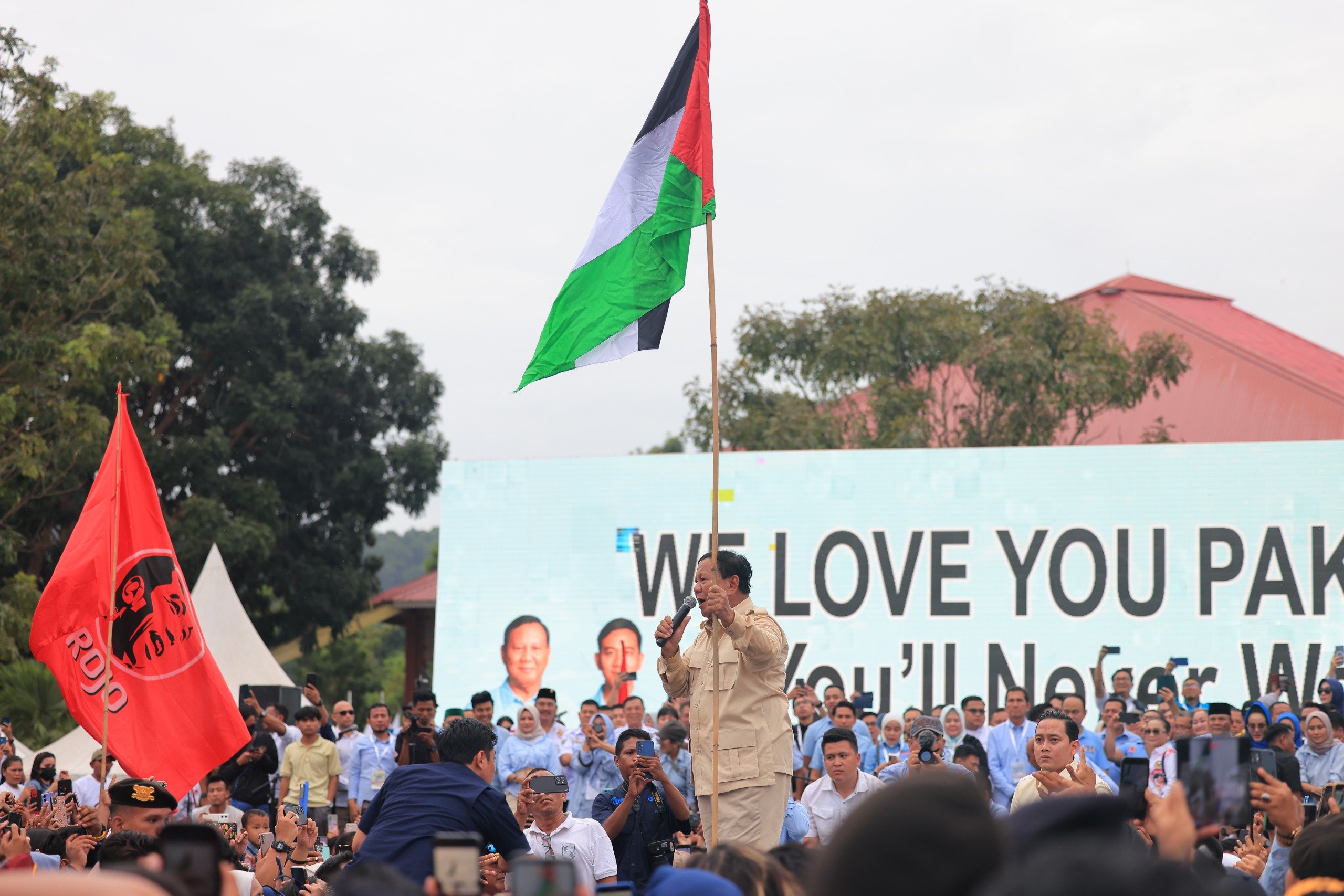 Prabowo berpidato di depan para pendukungnya (Sinpo.id/Tim Media)