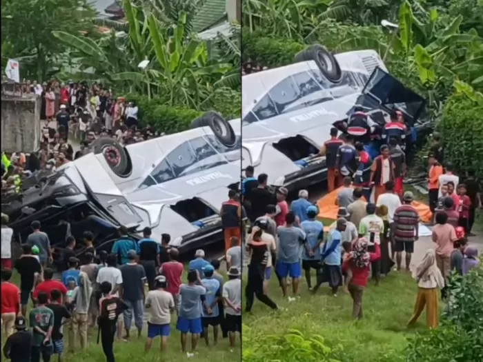 Evakuasi dua bangkai truk kecelakaan di Tol Pemalang-Batang. (SinPo.id/Istimewa)