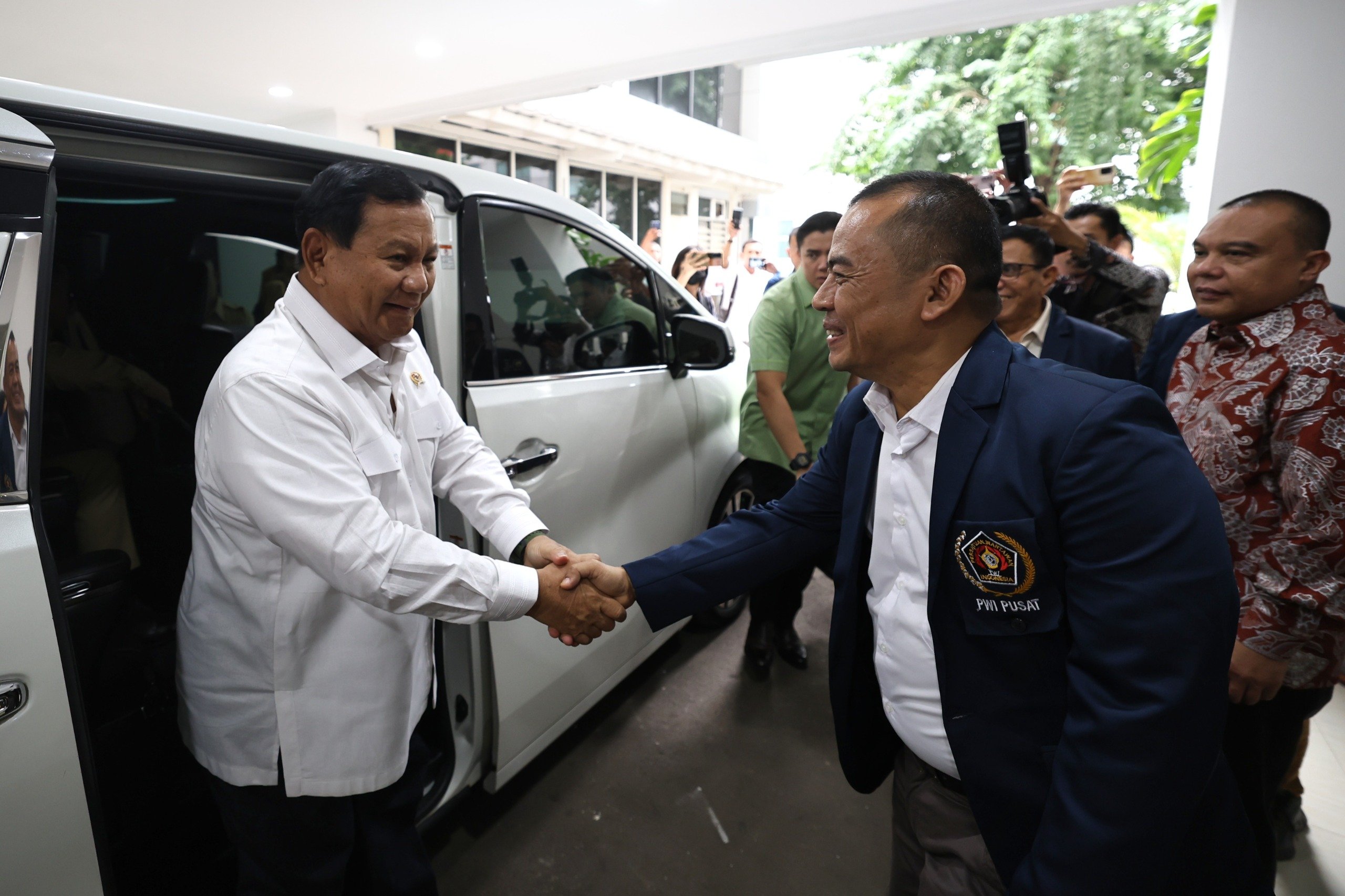 Calon presiden nomor urut 2, Prabowo Subianto, saat menghadiri Dialog Pers dan Capres yang diadakan Persatuan Wartawan Indonesiadi (PWI) di Gedung Dewan Pers. (SinPo.id/Tim Media)