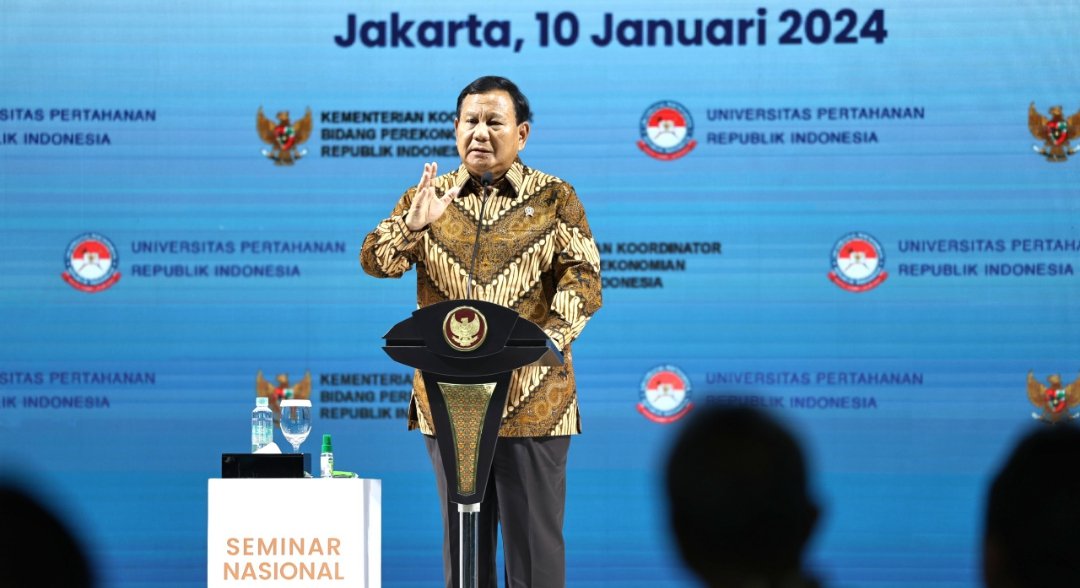 Menhan Prabowo Subianto di seminar nasional bertajuk ‘Strategi Perlindungan Kawasan Pulau Jawa, Melalui Pembangunan Tanggul Pantai dan Tanggul Laut (Giant Sea Wall)' (SinPo.id/ Tim Media Prabowo)