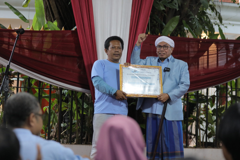 Relawan Arus Bawah dan Para Supir Bajaj Deklarasi mendukung paslon nomor urut 02 Prabowo-Gibran di Pilpres 2024 nanti (Ashar/SinPo.id)