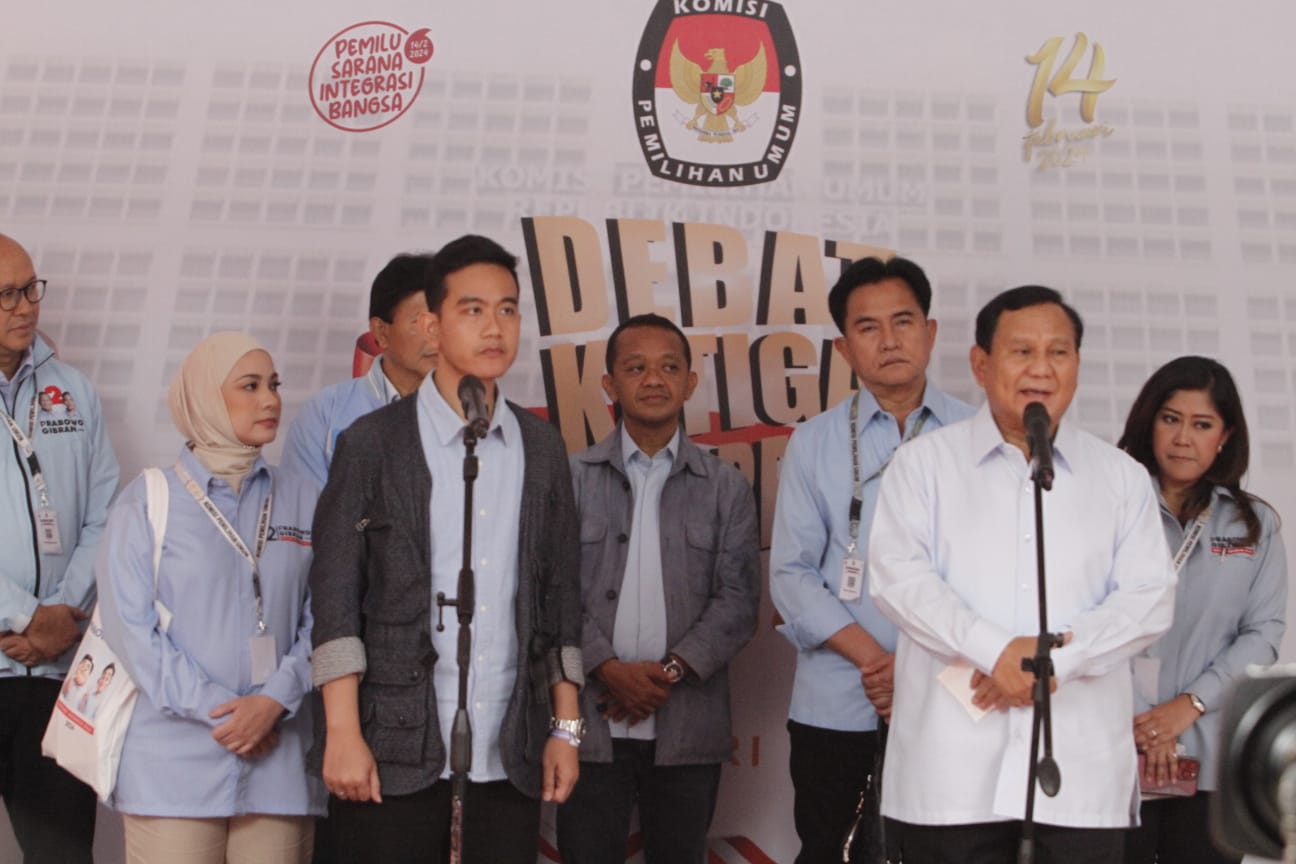 Prabowo-Gibran tampil saat debat Pilpres (Sinpo.id)