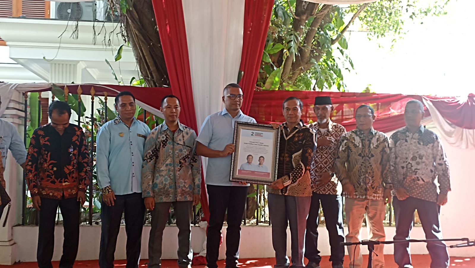 Relawan Nasional TPS mendeklarasikan dukungan kepada capres dan cawapres nomor urut 02, Prabowo Subianto-Gibran Rakabuming Raka. (SinPo.id/Sigit)